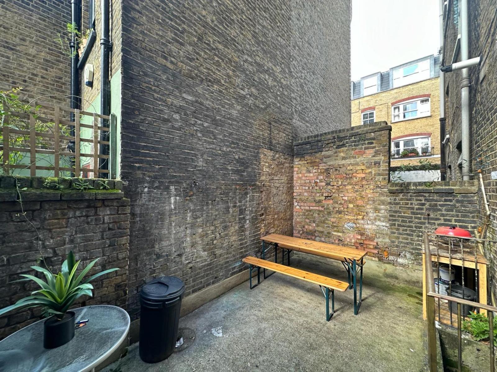 Whitechapel Station Rooms 伦敦 外观 照片